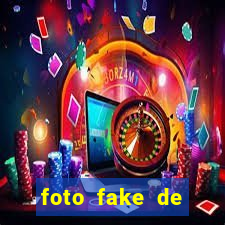foto fake de mulher no espelho
